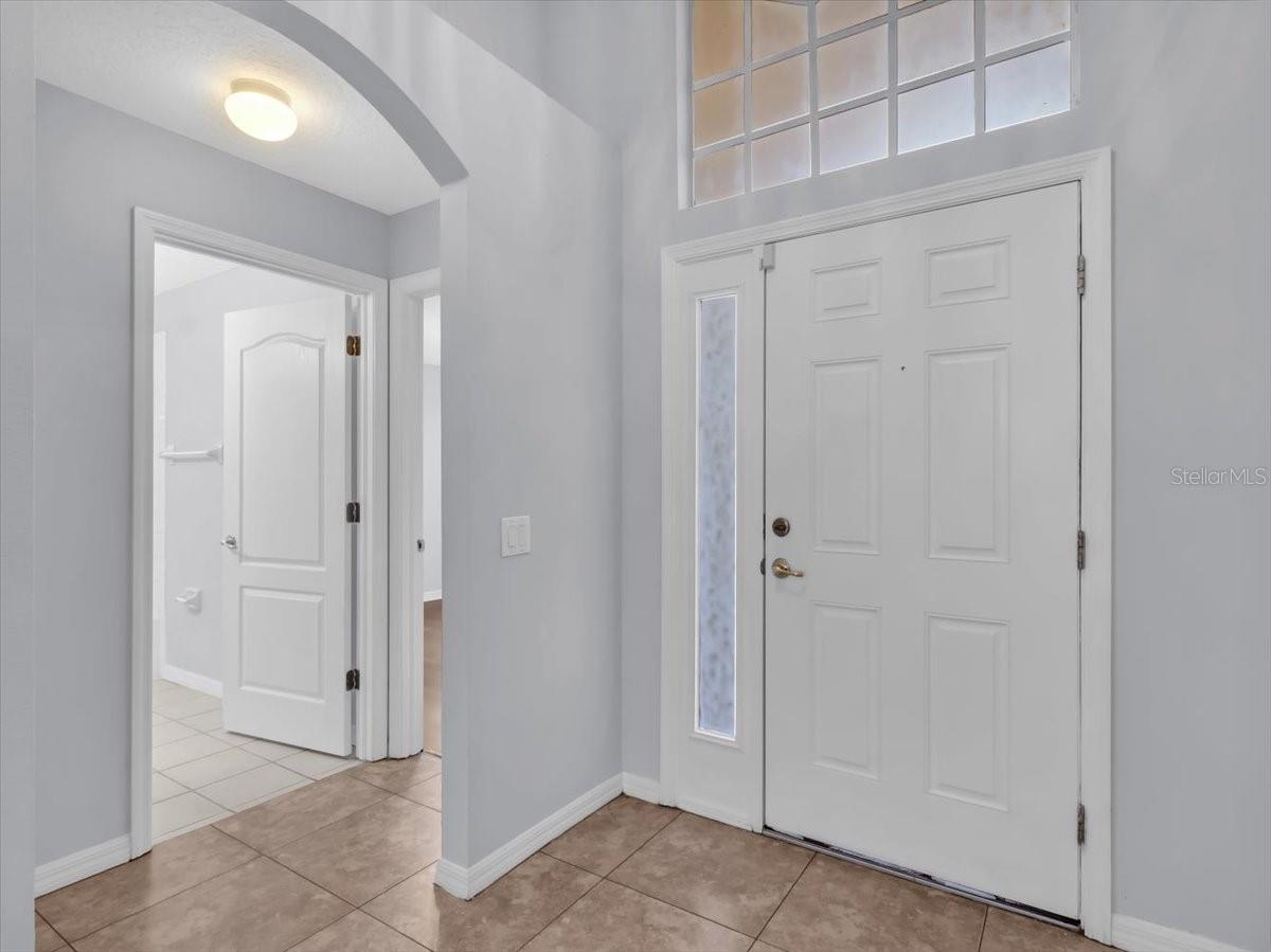 Image 5 of 46 For 12824 Kings Lake Drive