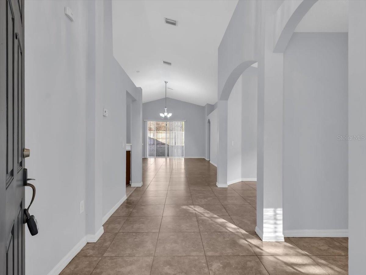 Image 6 of 46 For 12824 Kings Lake Drive