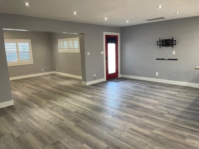 Image 6 of 30 For 2950 Pallanza Drive S