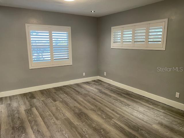 Image 7 of 30 For 2950 Pallanza Drive S