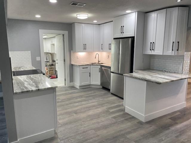 Image 8 of 30 For 2950 Pallanza Drive S