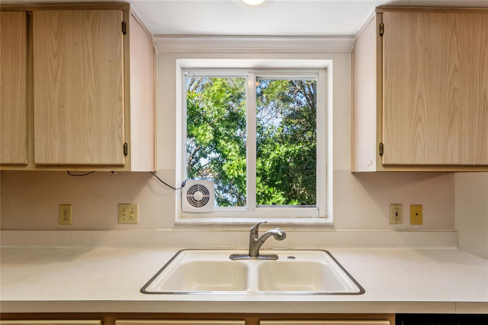 Image 13 of 57 For 2210 Utopian Drive E 201