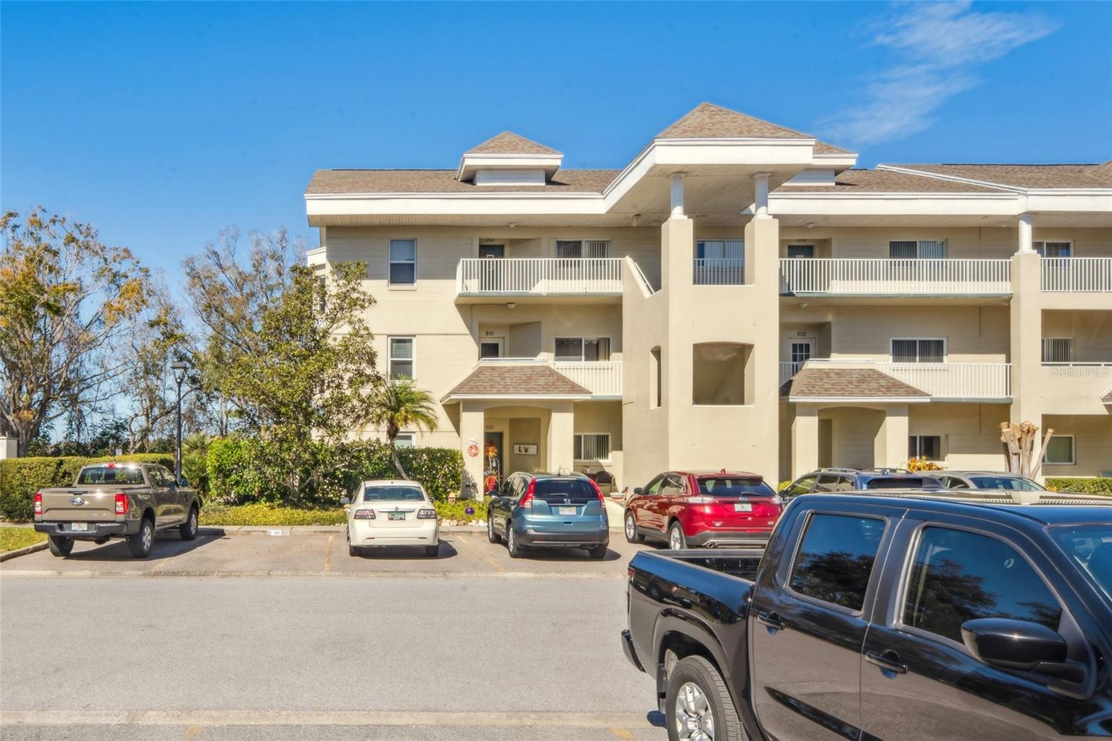 Image 35 of 57 For 2210 Utopian Drive E 201