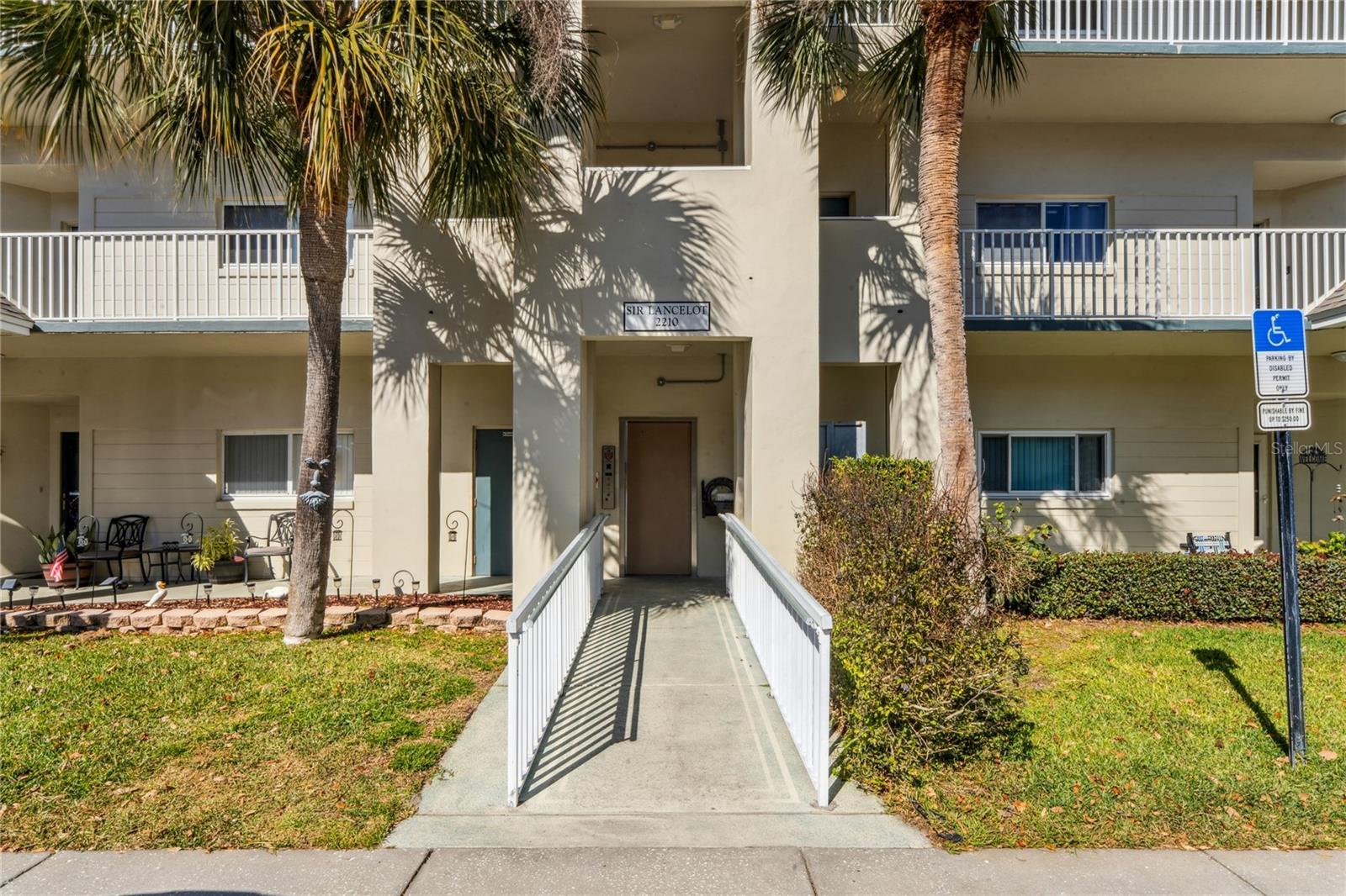 Image 36 of 57 For 2210 Utopian Drive E 201