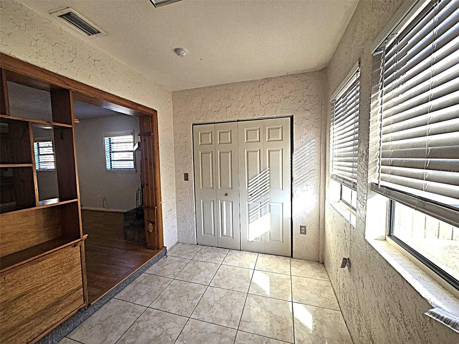 Image 16 of 32 For 2009 Cedar Run Drive