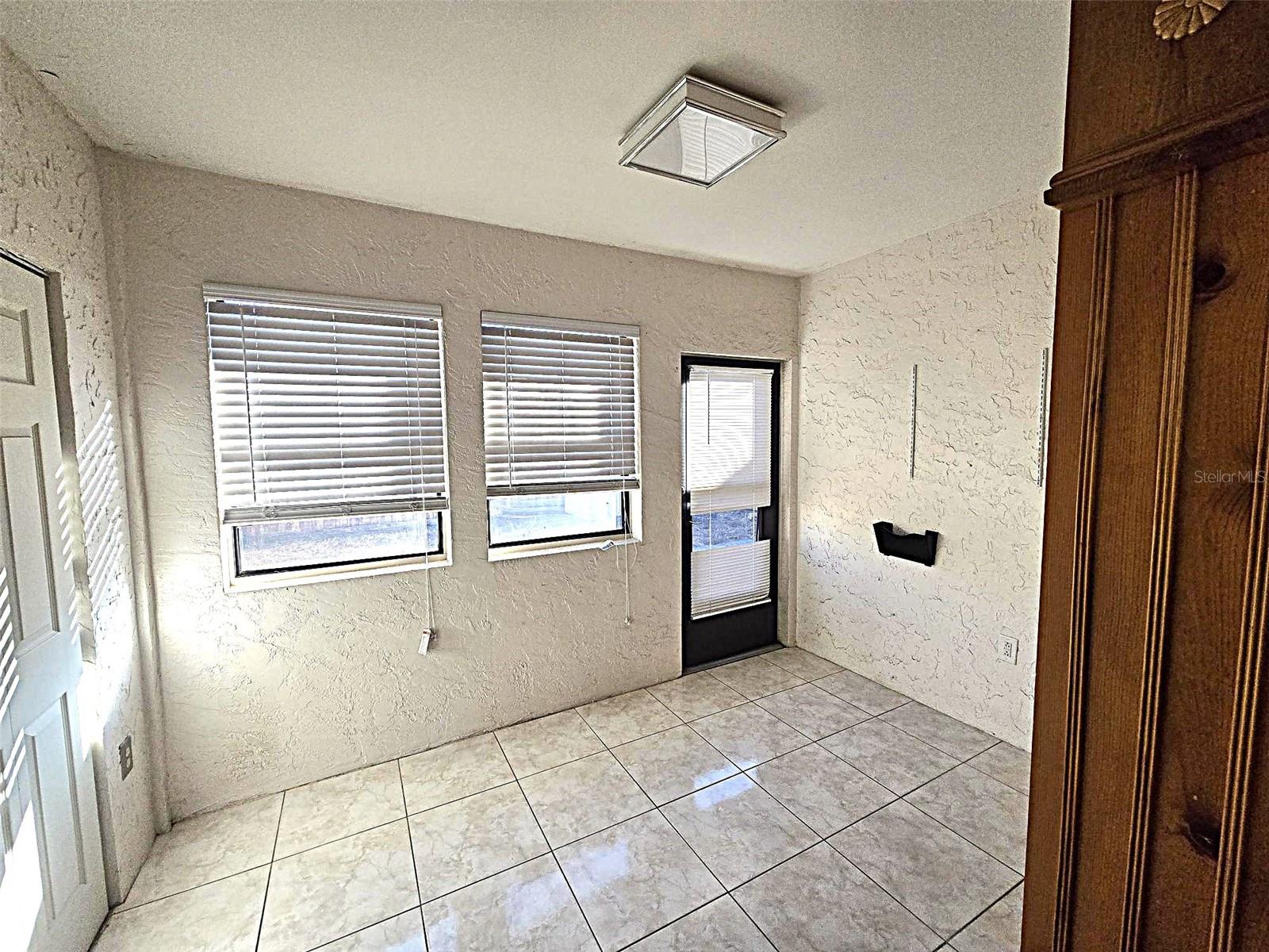 Image 18 of 32 For 2009 Cedar Run Drive