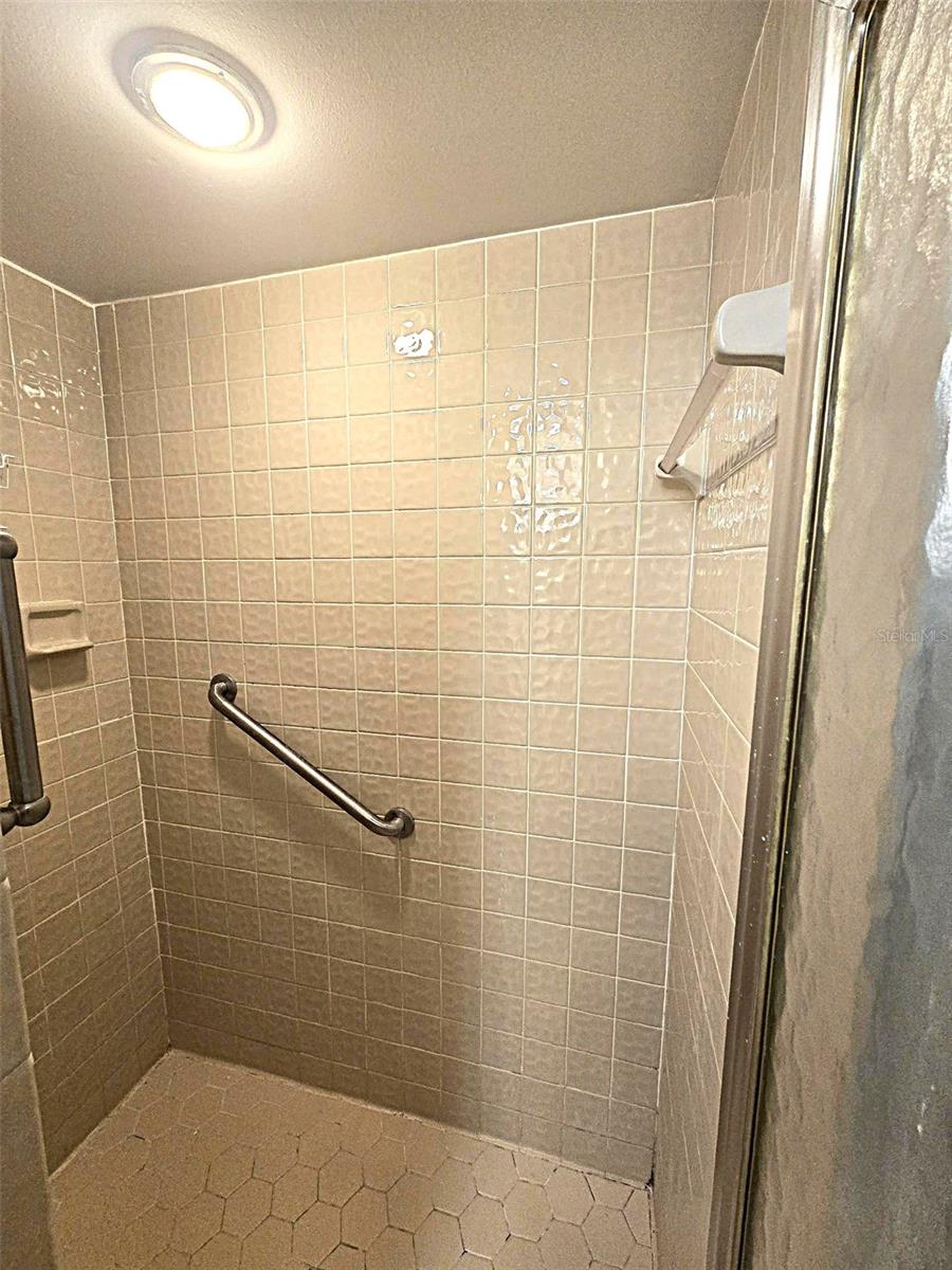 Image 24 of 32 For 2009 Cedar Run Drive