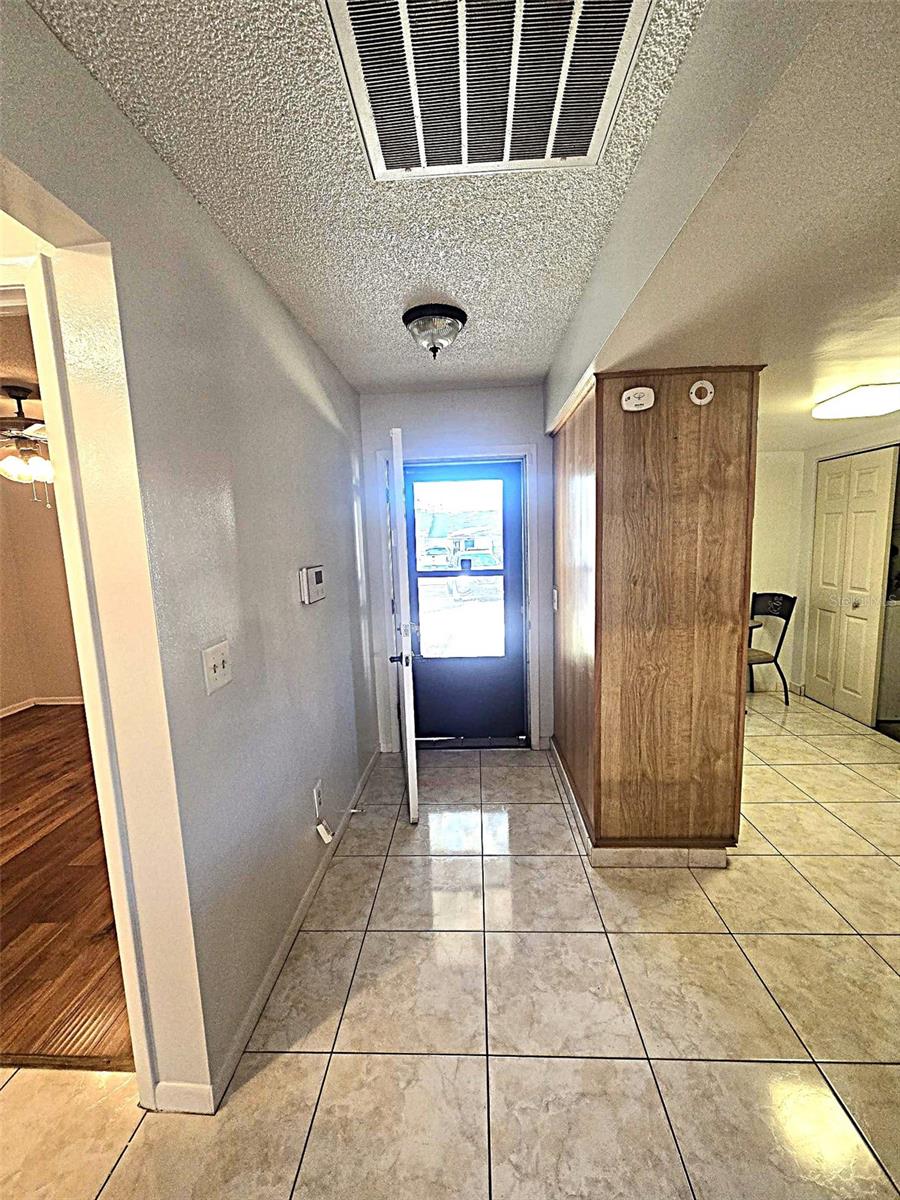 Image 5 of 32 For 2009 Cedar Run Drive