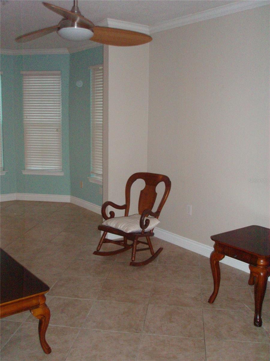 Image 2 of 18 For 2724 Via Murano  616