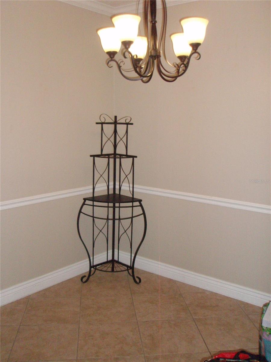 Image 5 of 18 For 2724 Via Murano  616