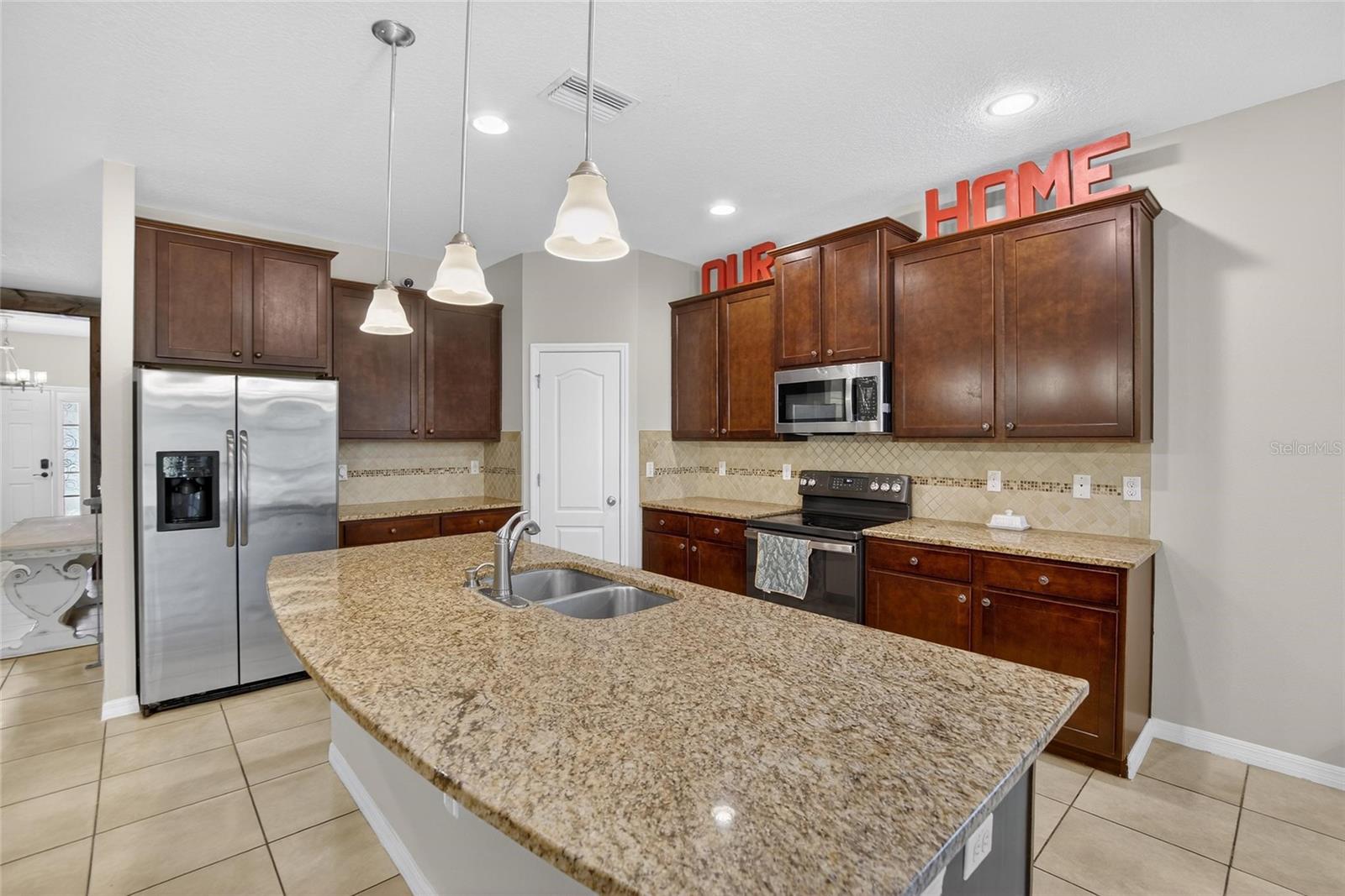 Image 12 of 53 For 2819 Holly Bluff Court