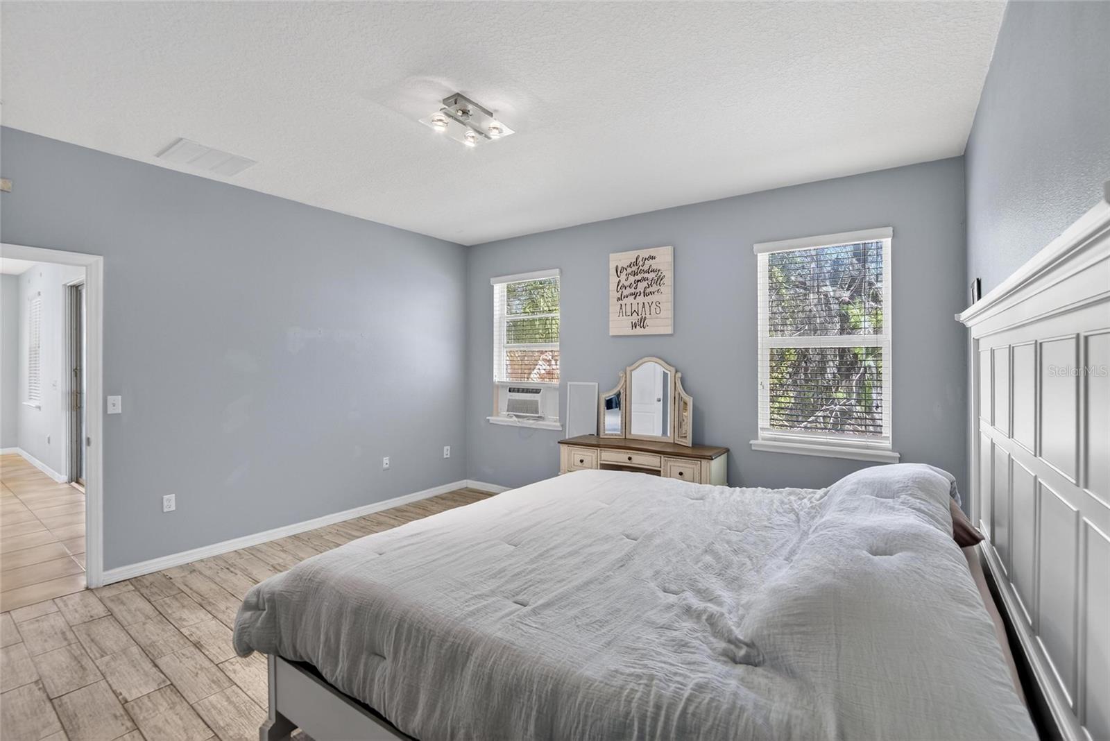 Image 19 of 53 For 2819 Holly Bluff Court