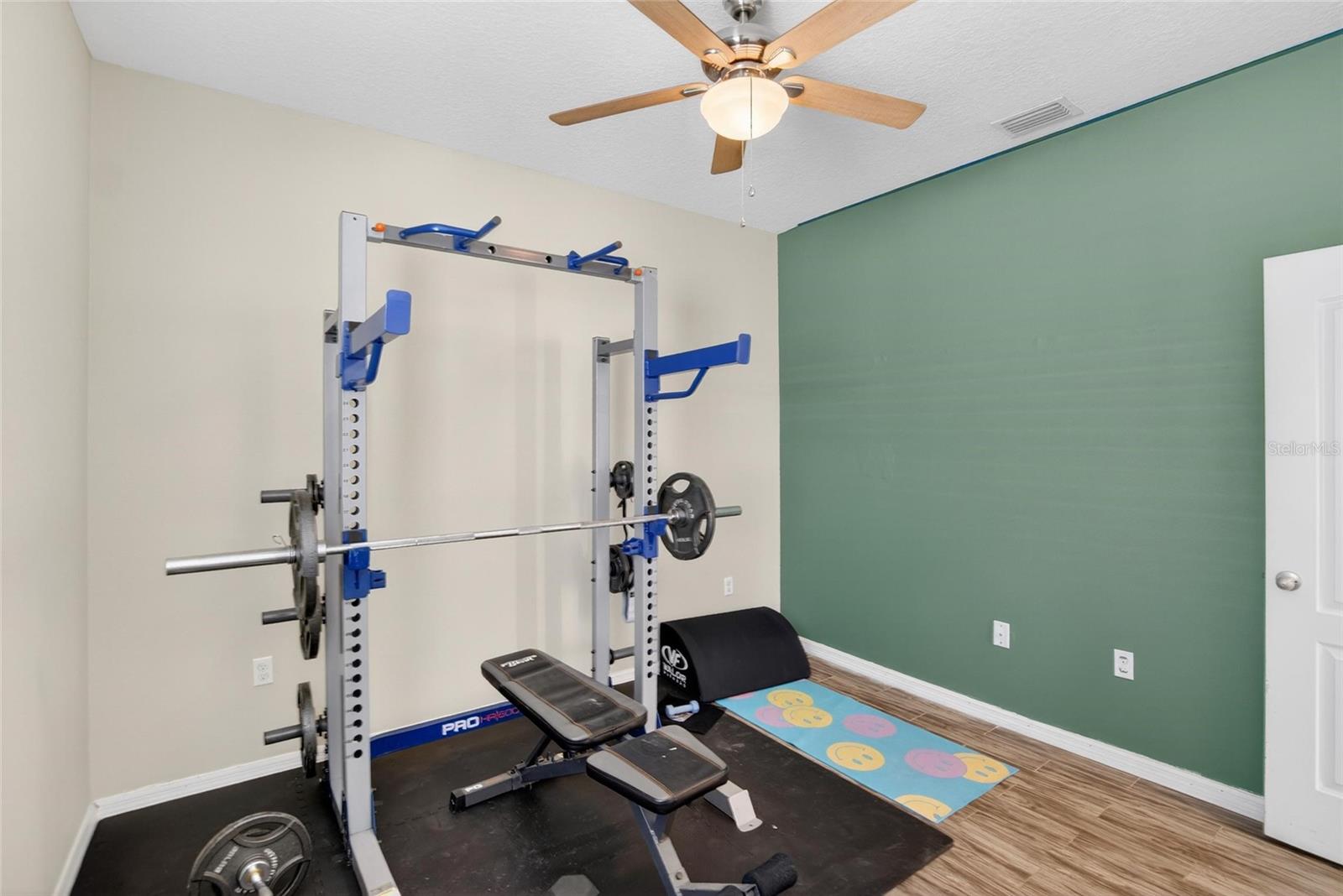 Image 32 of 53 For 2819 Holly Bluff Court