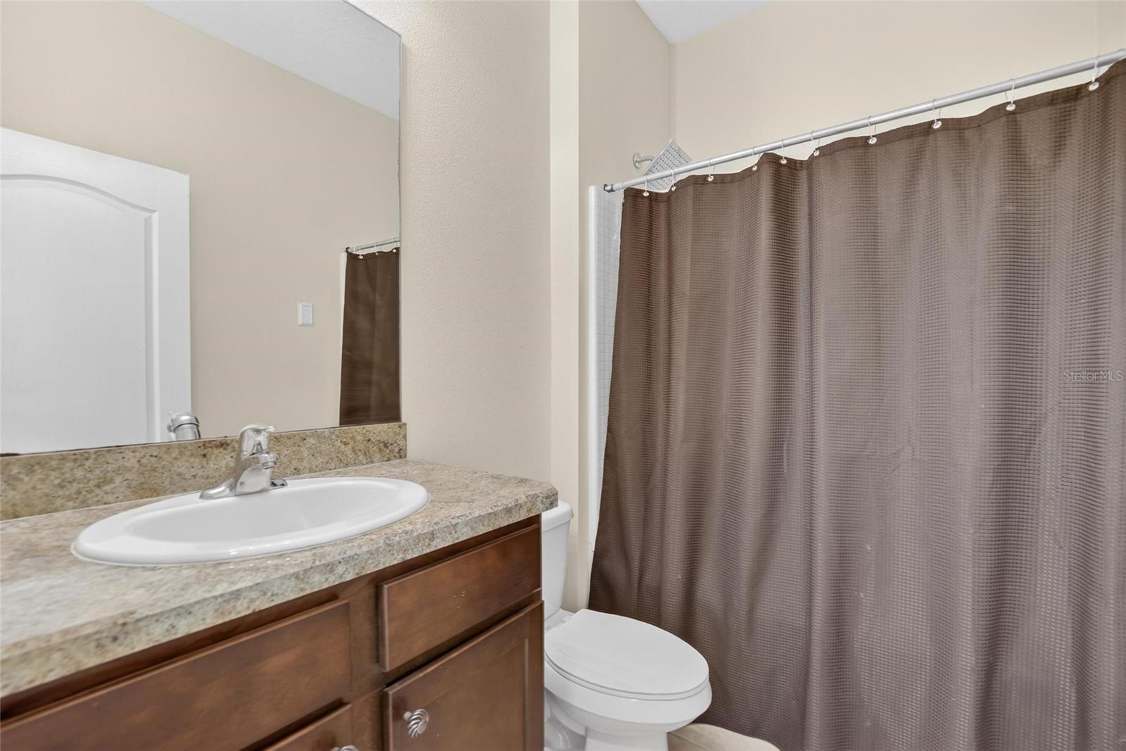 Image 36 of 53 For 2819 Holly Bluff Court