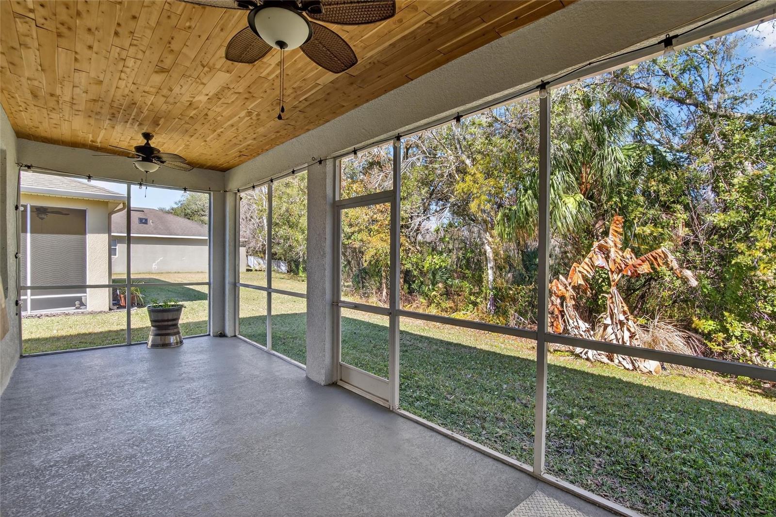 Image 40 of 53 For 2819 Holly Bluff Court