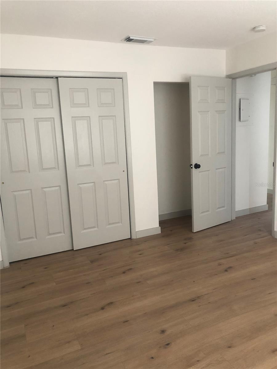 Image 5 of 6 For 5946 Pennsylvania