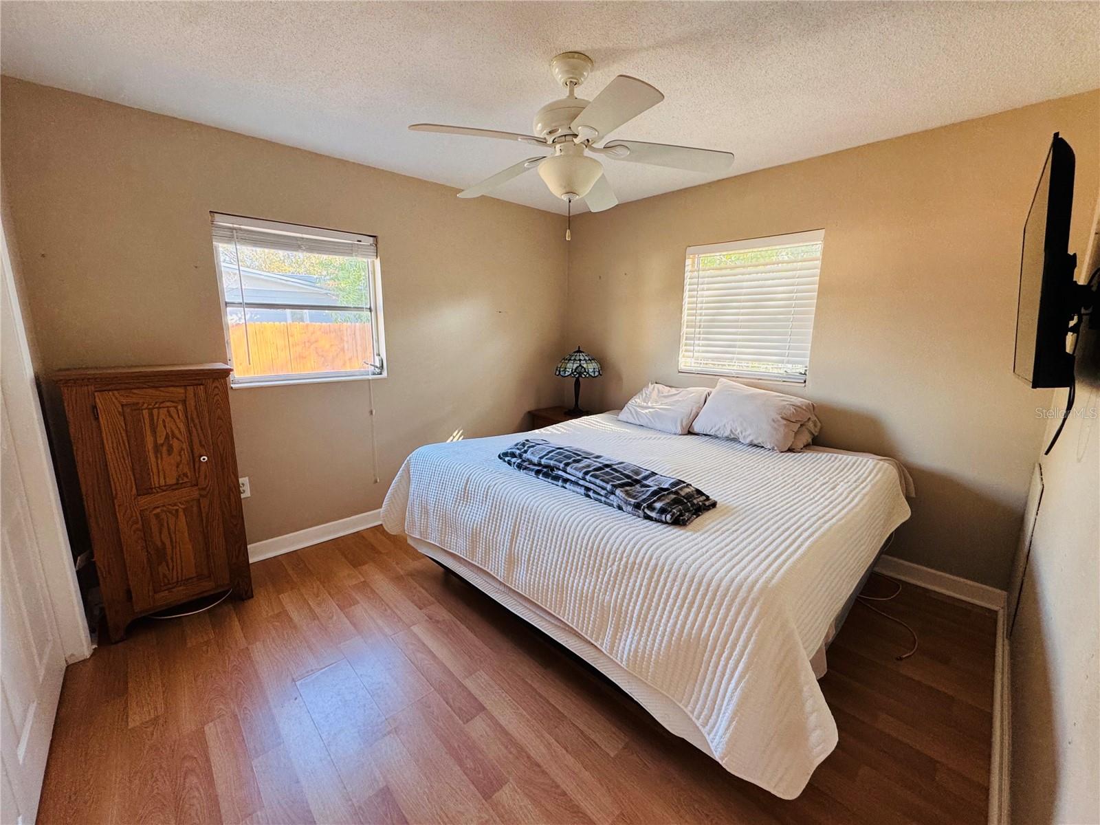 Image 17 of 19 For 12 Lake Shore Drive