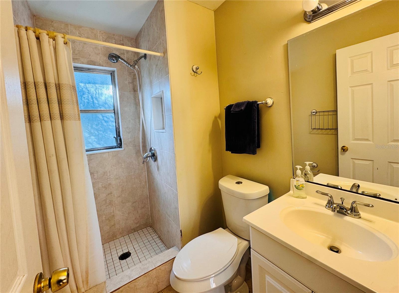 Image 18 of 19 For 12 Lake Shore Drive