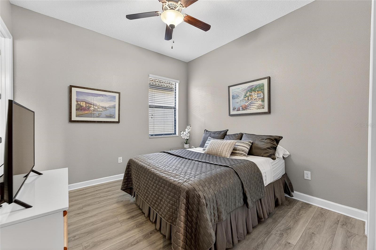 Image 41 of 98 For 16810 Scuba Crest Street