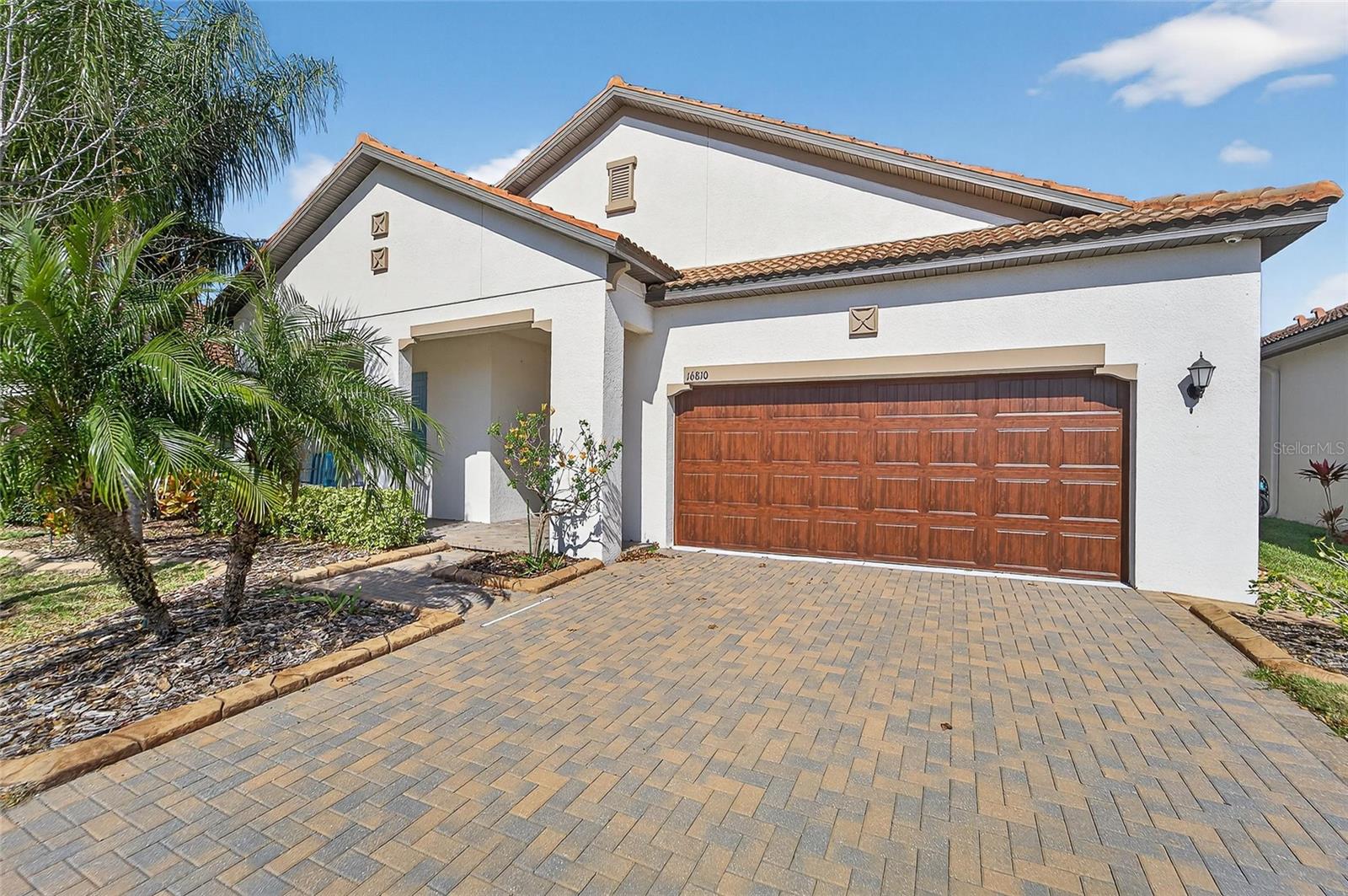 Image 7 of 98 For 16810 Scuba Crest Street