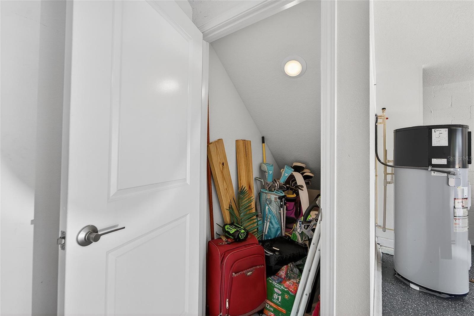 Image 72 of 98 For 16810 Scuba Crest Street