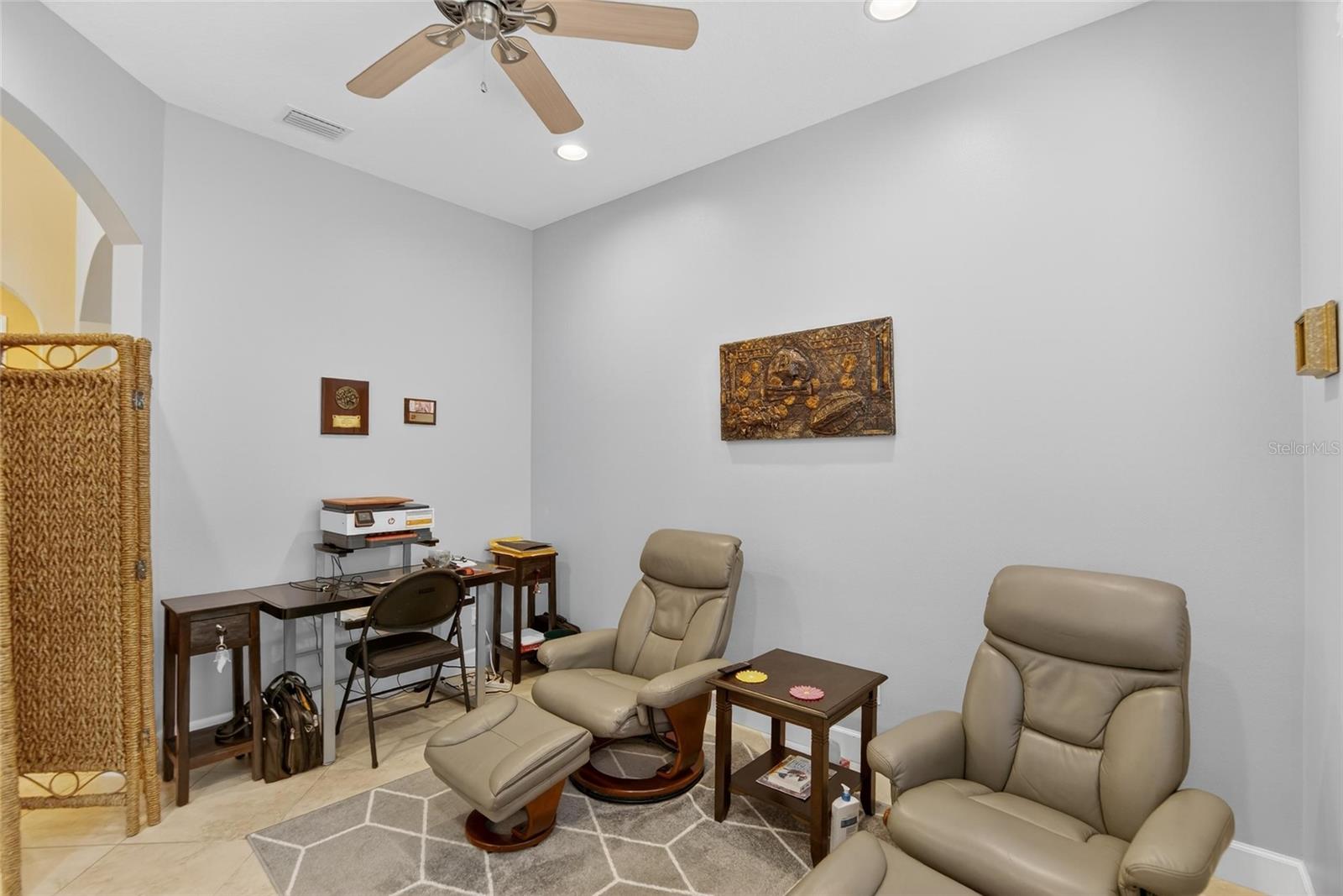 Image 23 of 89 For 1543 Emerald Dunes Drive