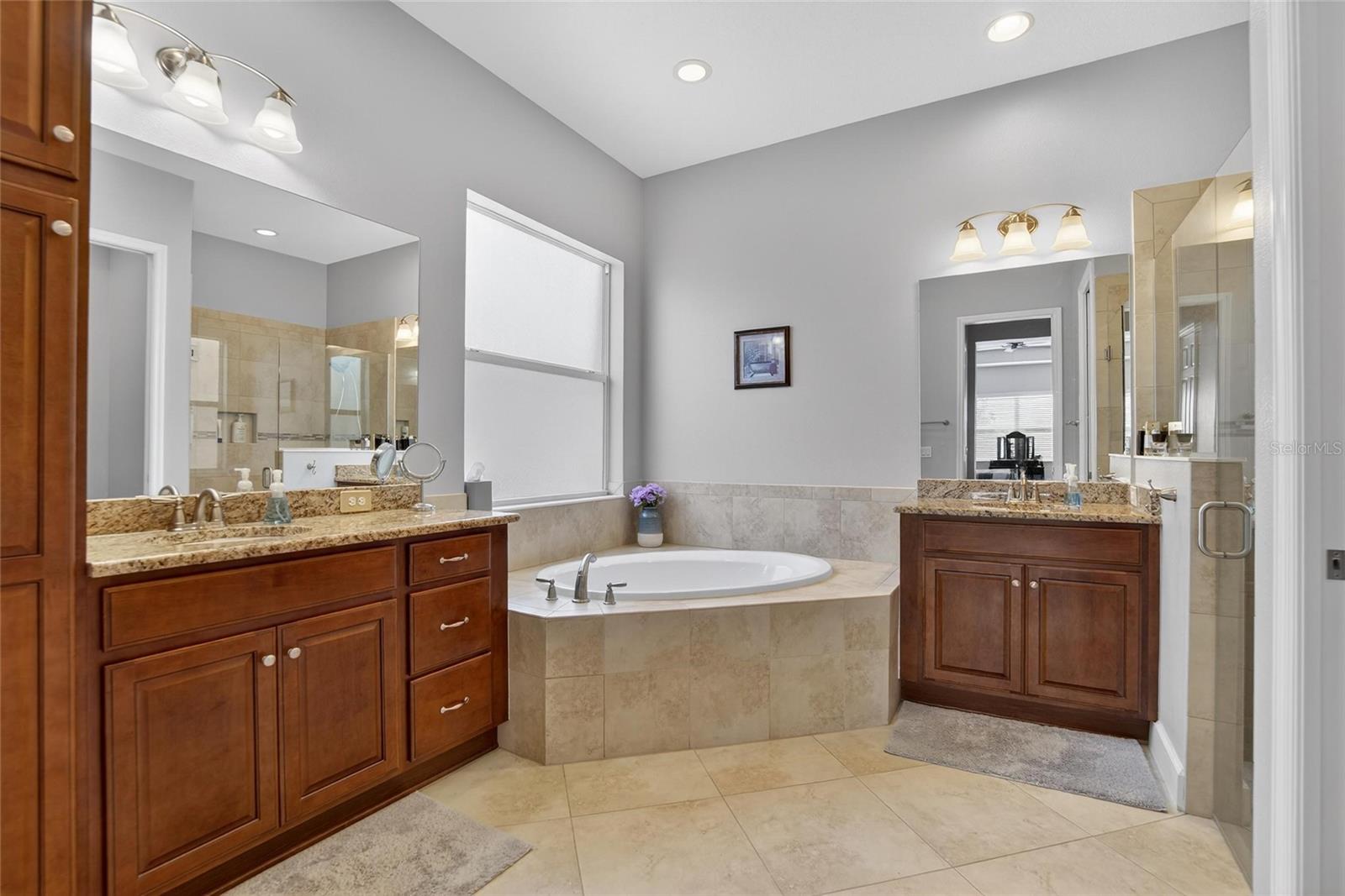 Image 32 of 89 For 1543 Emerald Dunes Drive