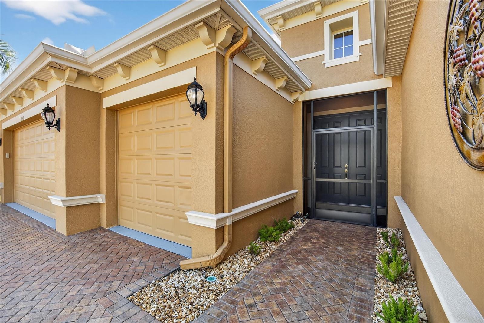 Image 5 of 89 For 1543 Emerald Dunes Drive