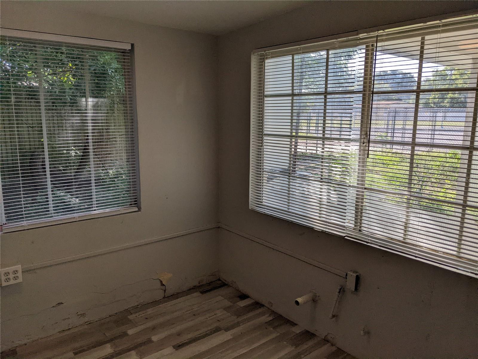 Image 13 of 27 For 4802 Drift Tide Drive