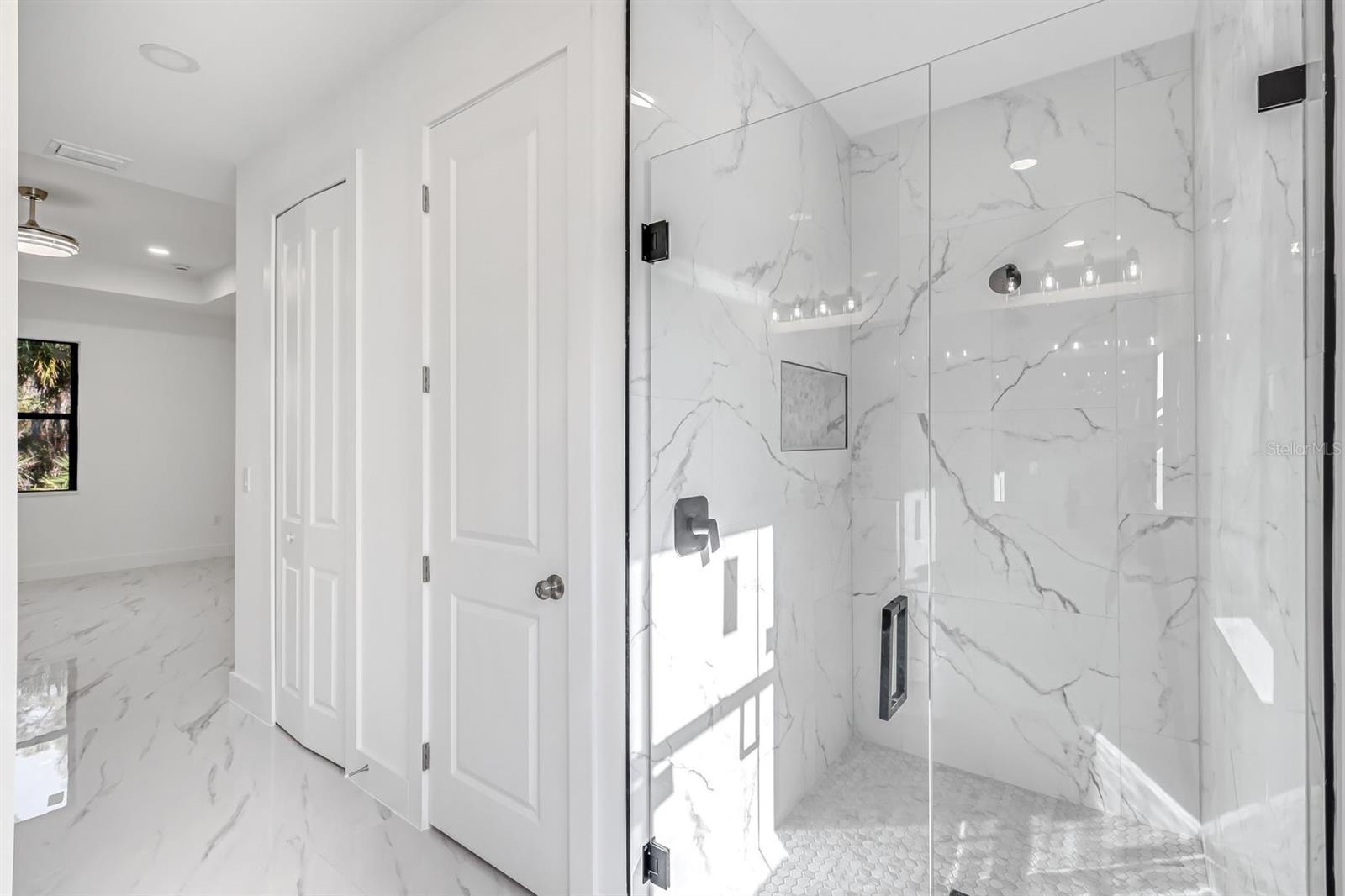 Image 15 of 25 For 2113 Grayson Avenue