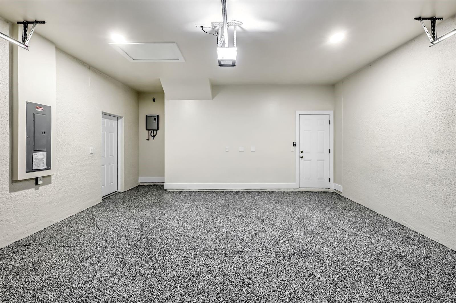 Image 21 of 25 For 2113 Grayson Avenue