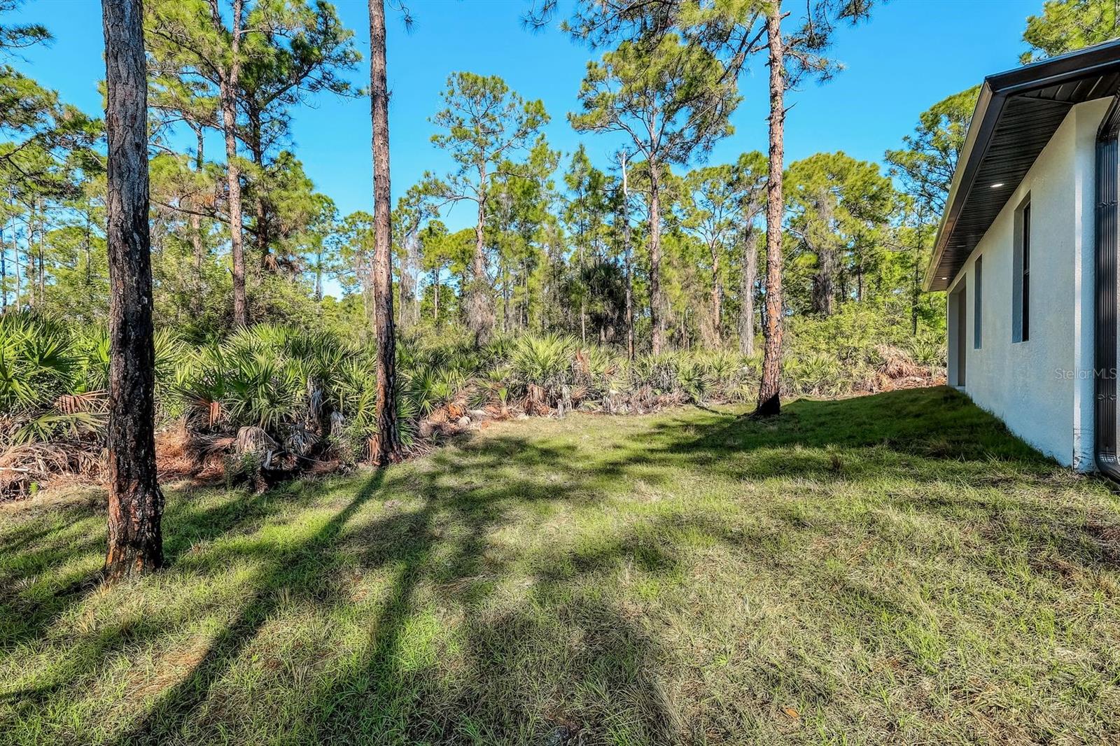 Image 24 of 25 For 2113 Grayson Avenue