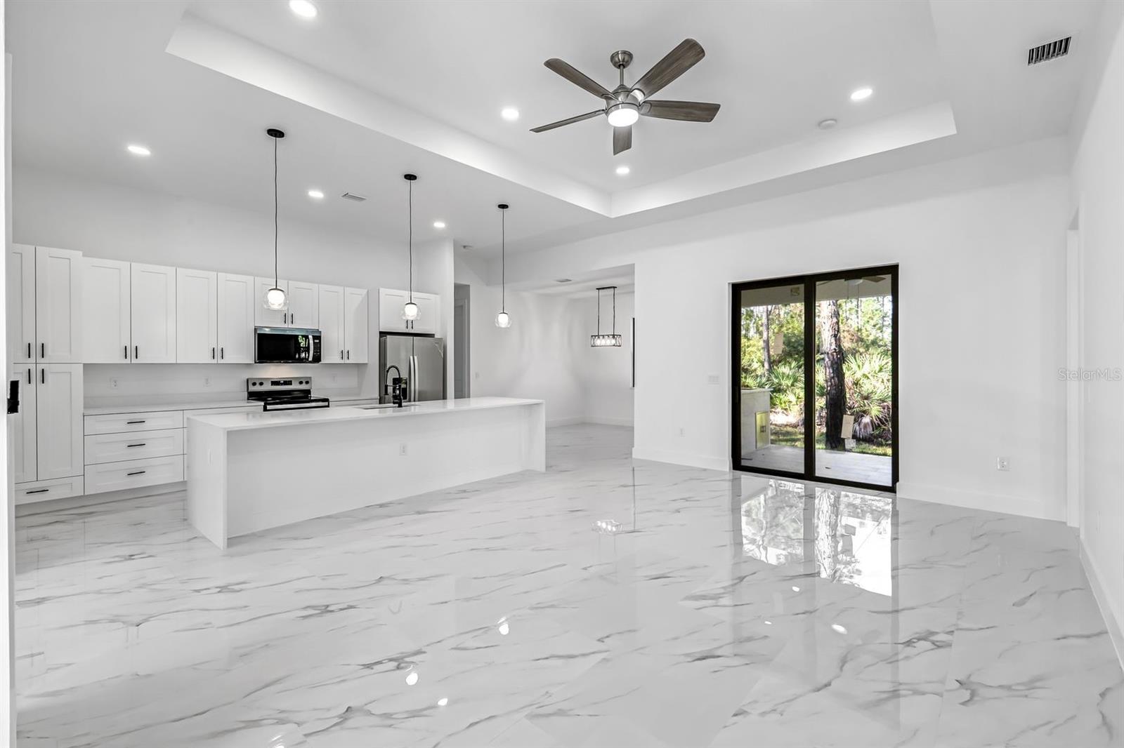 Image 5 of 25 For 2113 Grayson Avenue