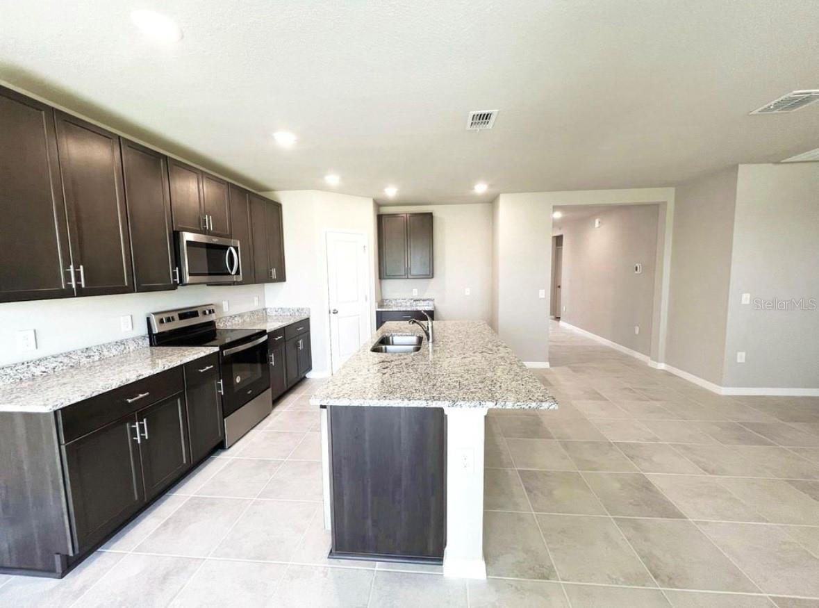 Image 3 of 20 For 1292 Oak Valley Drive