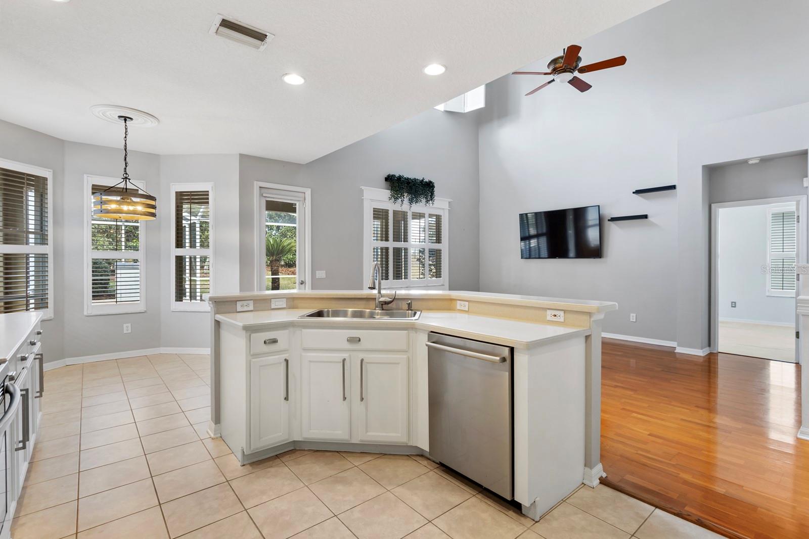 Image 18 of 51 For 3231 Stonebridge Trail