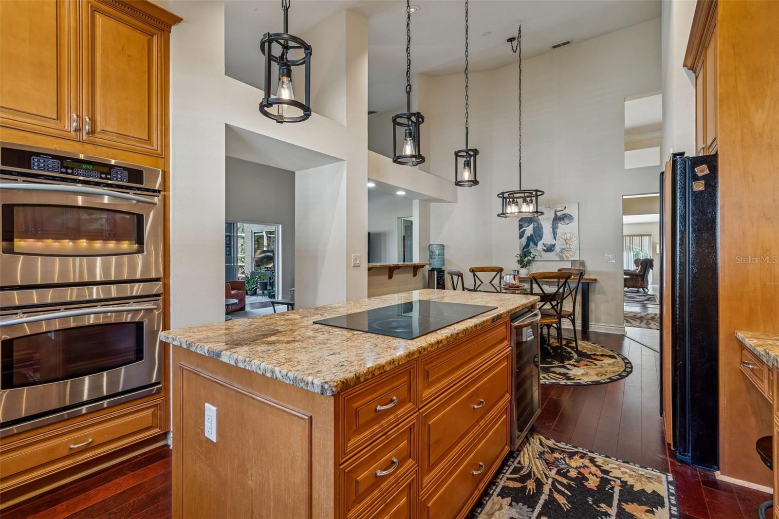 Listing photo id 12 for 17503 Edinburgh Drive