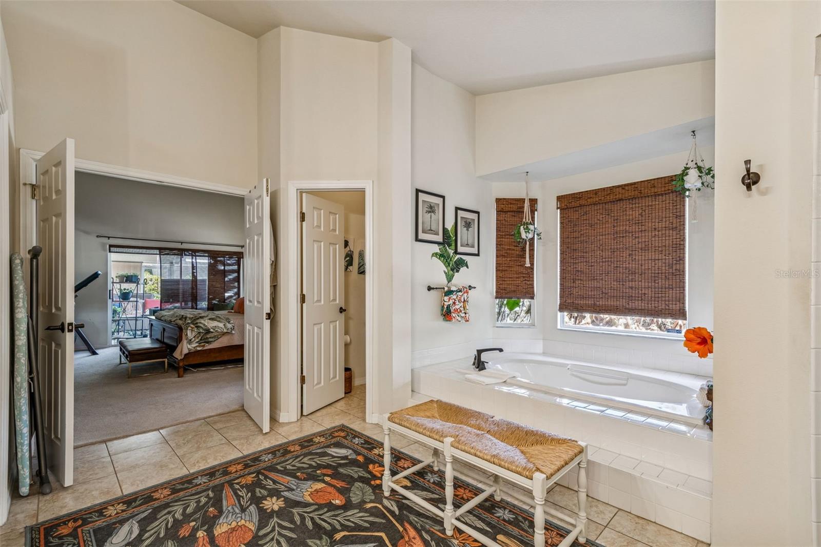 Listing photo id 28 for 17503 Edinburgh Drive