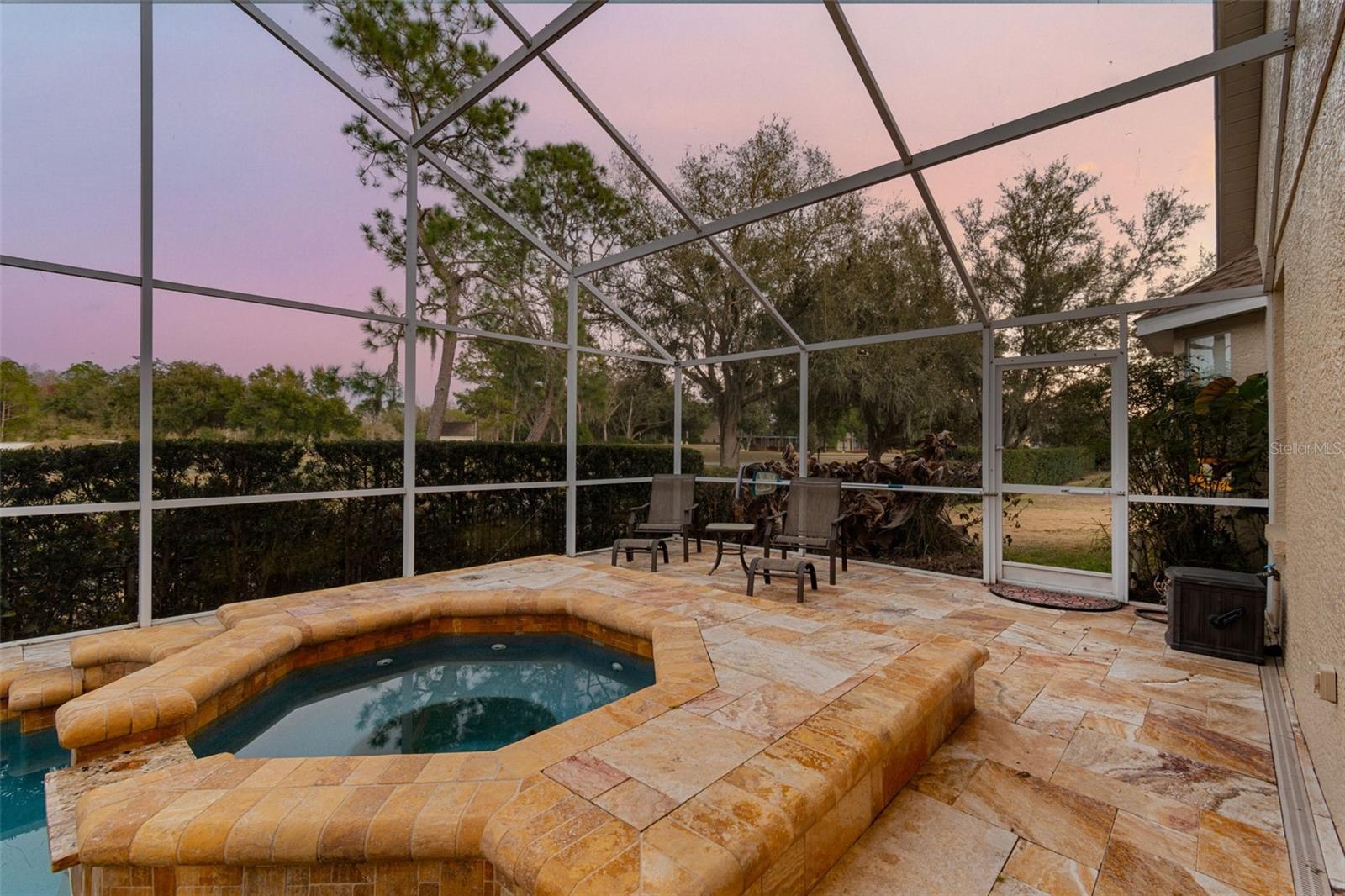 Listing photo id 42 for 17503 Edinburgh Drive