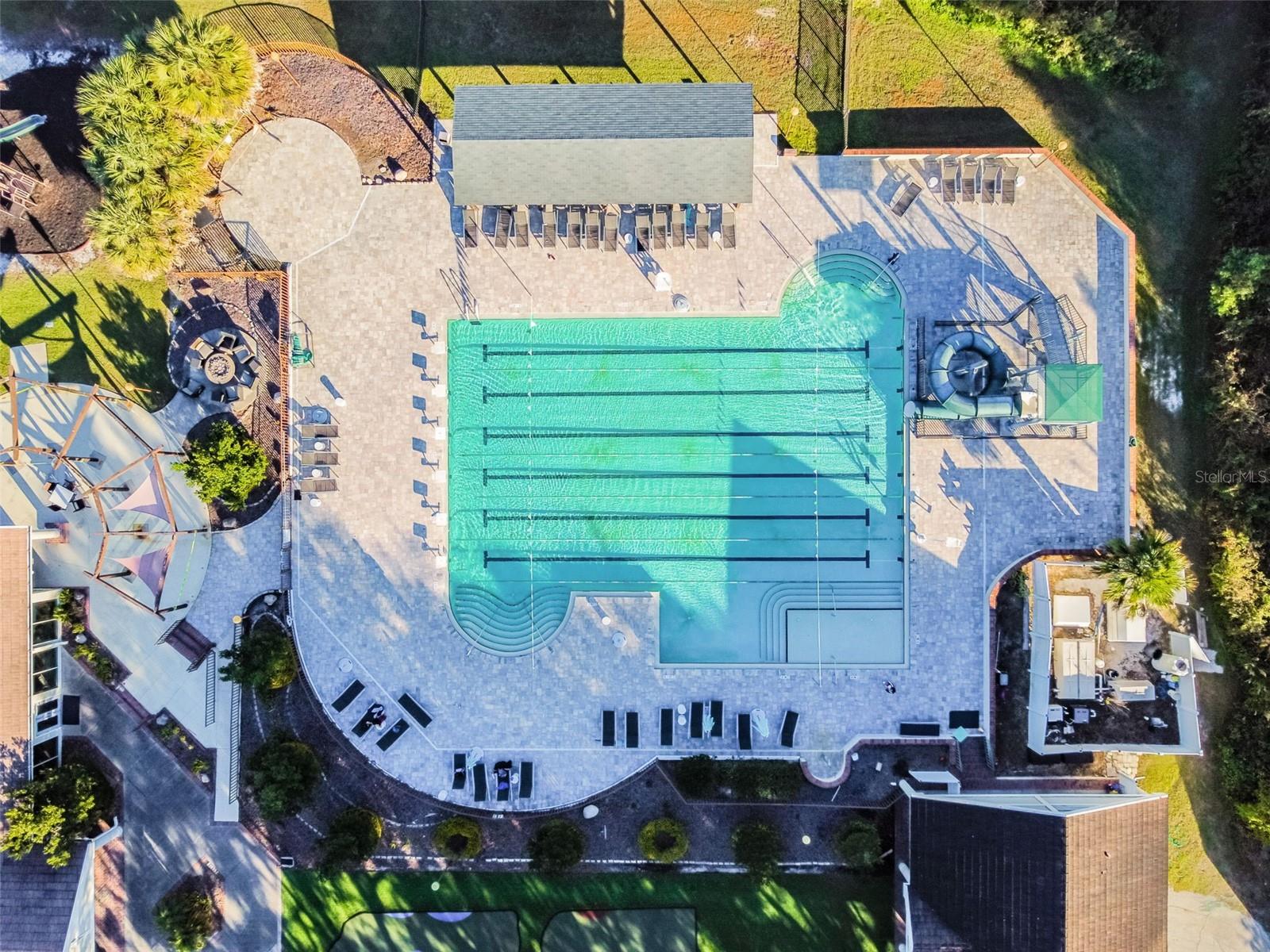 Listing photo id 72 for 17503 Edinburgh Drive