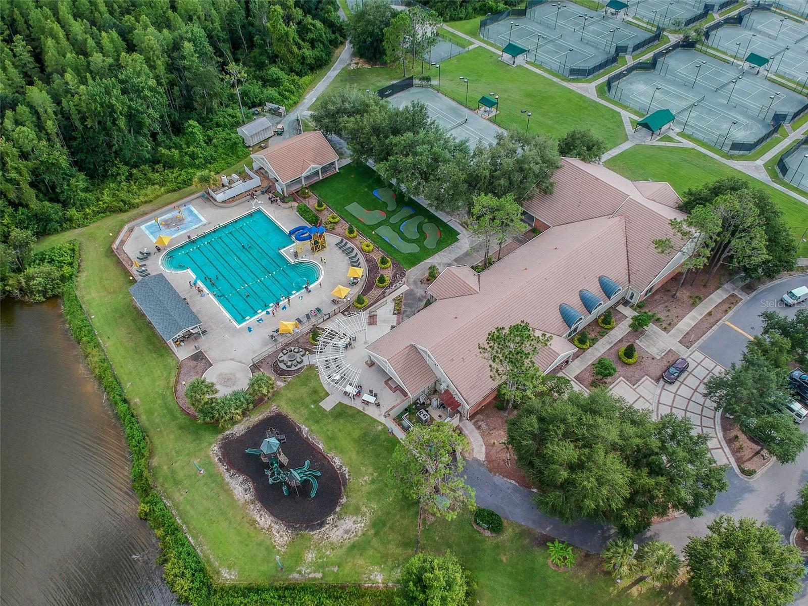 Listing photo id 79 for 17503 Edinburgh Drive