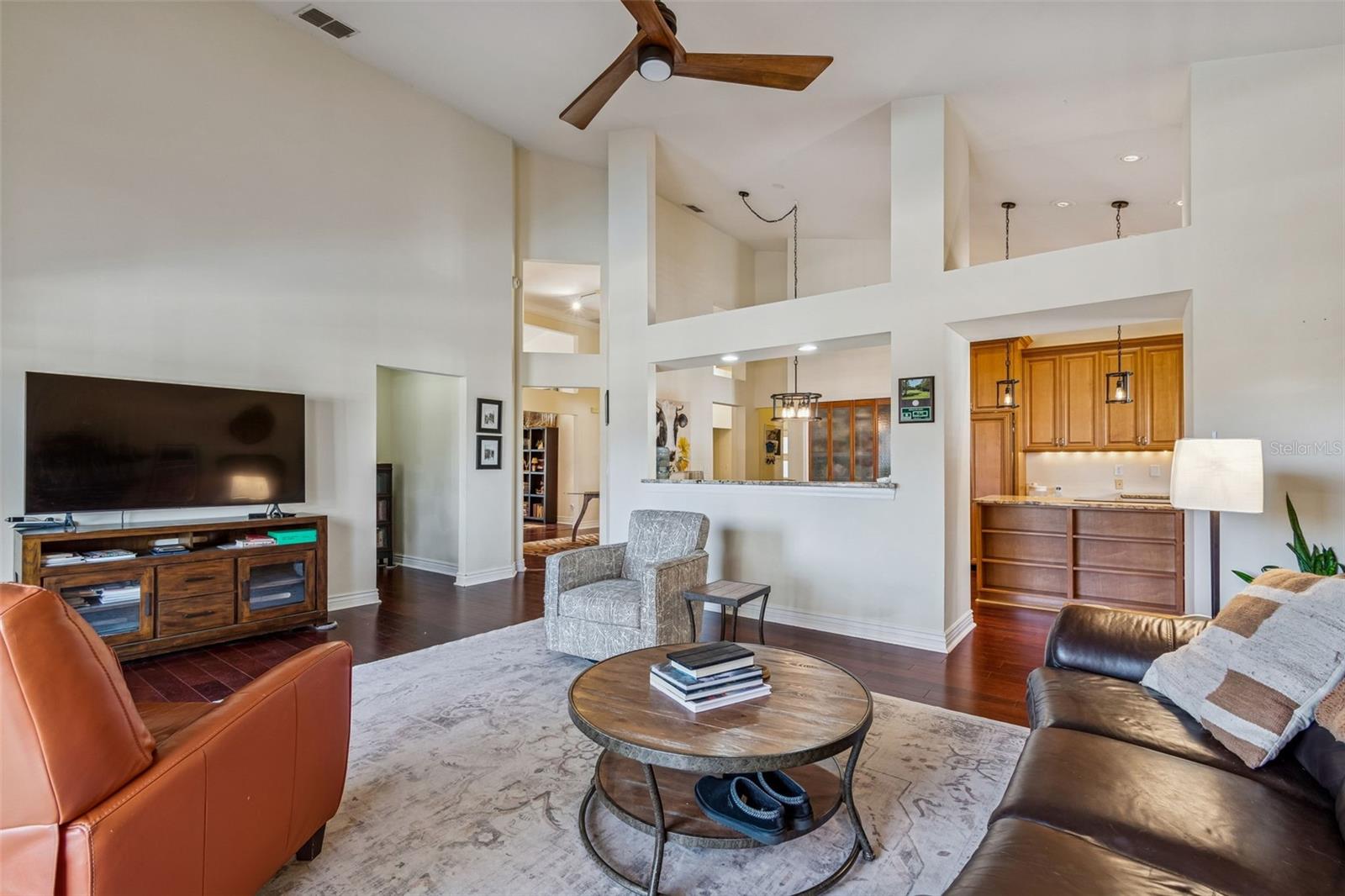 Listing photo id 7 for 17503 Edinburgh Drive