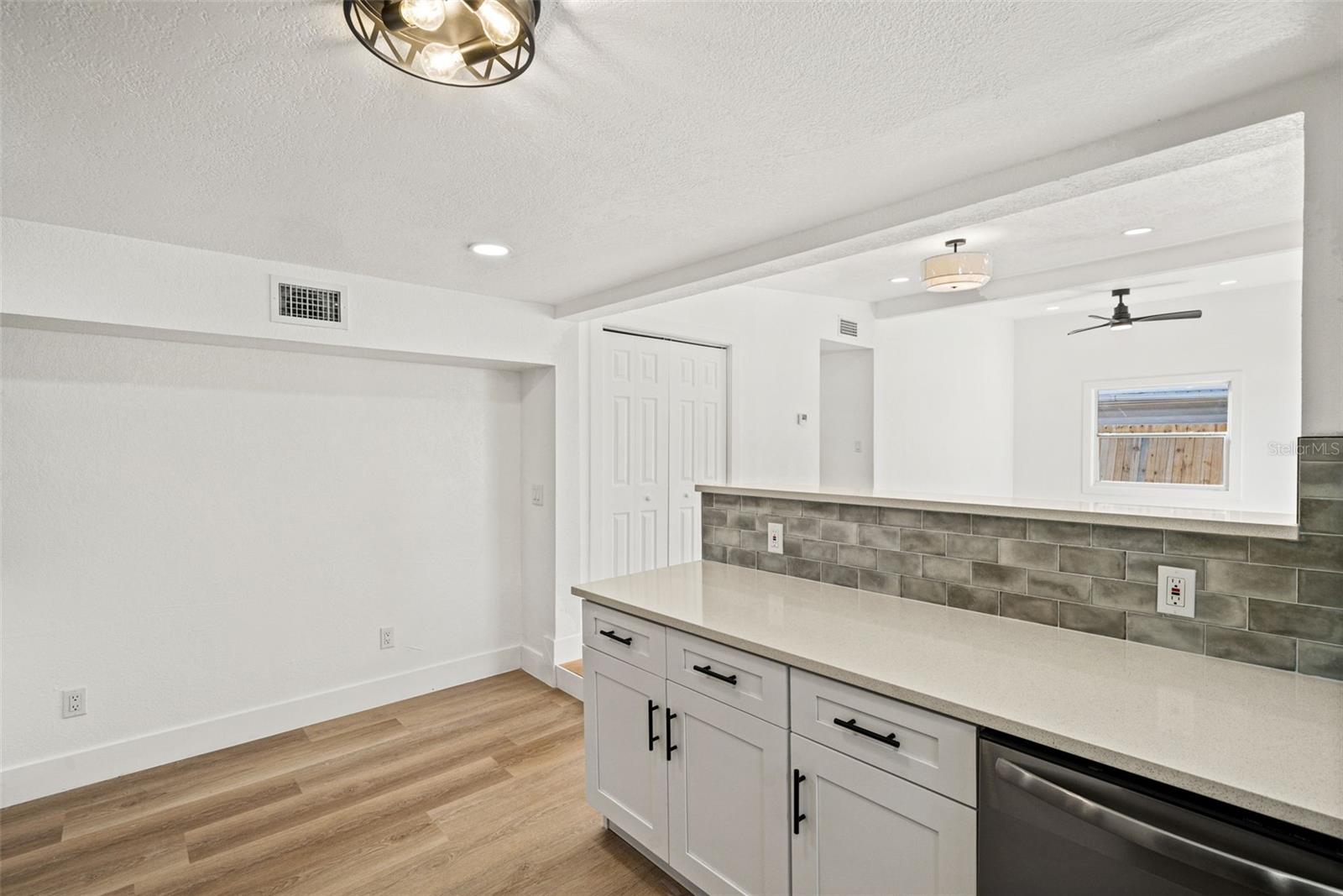 Image 12 of 34 For 4606 Paxton Avenue