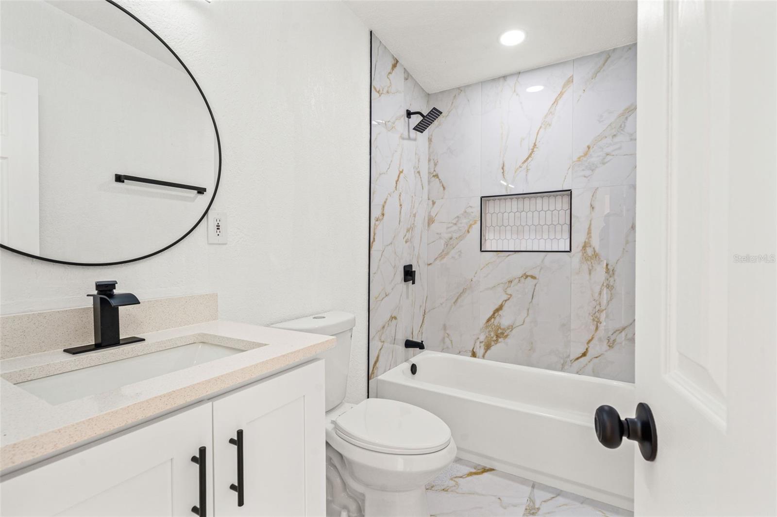 Image 13 of 34 For 4606 Paxton Avenue