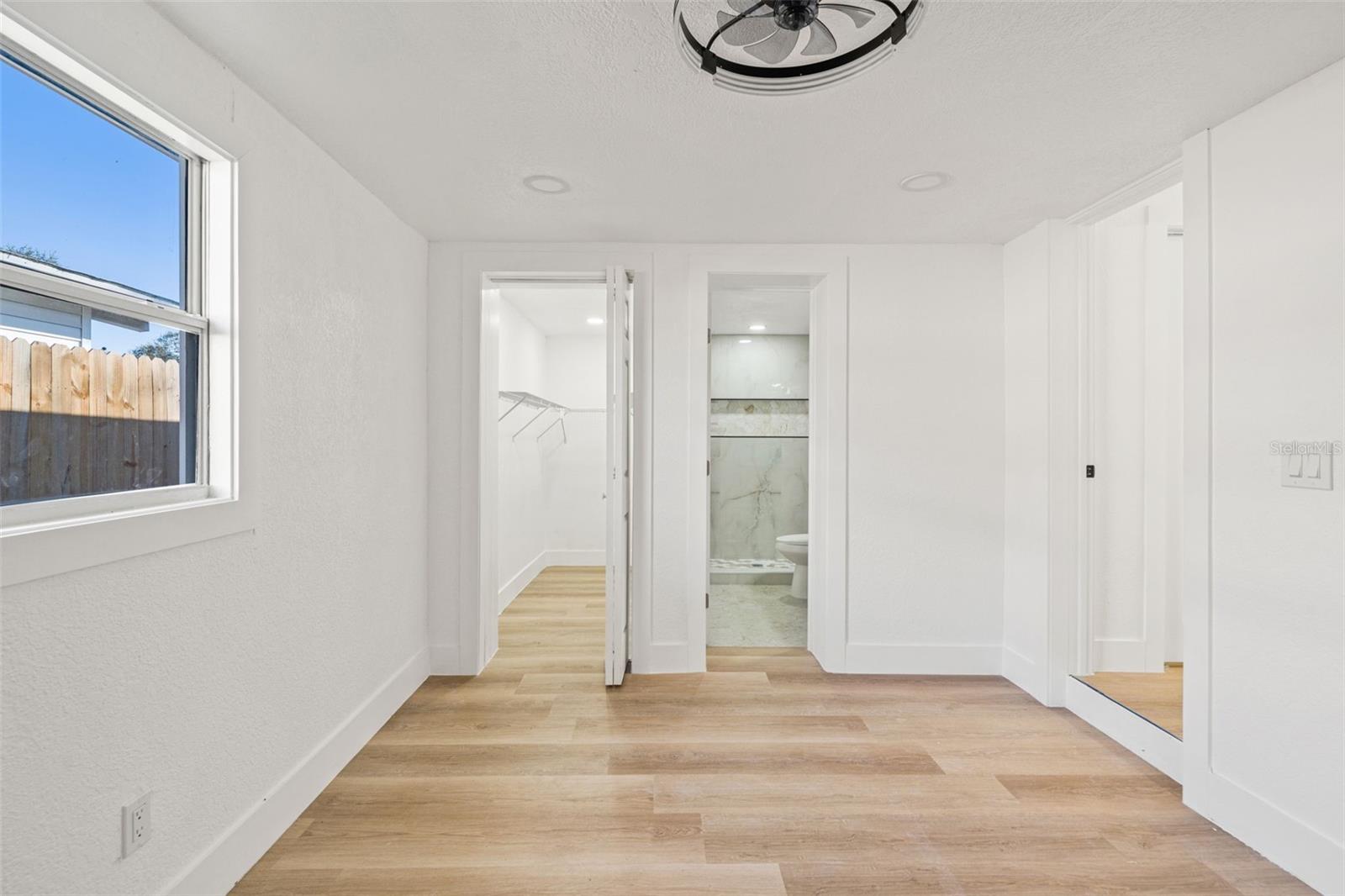 Image 14 of 34 For 4606 Paxton Avenue