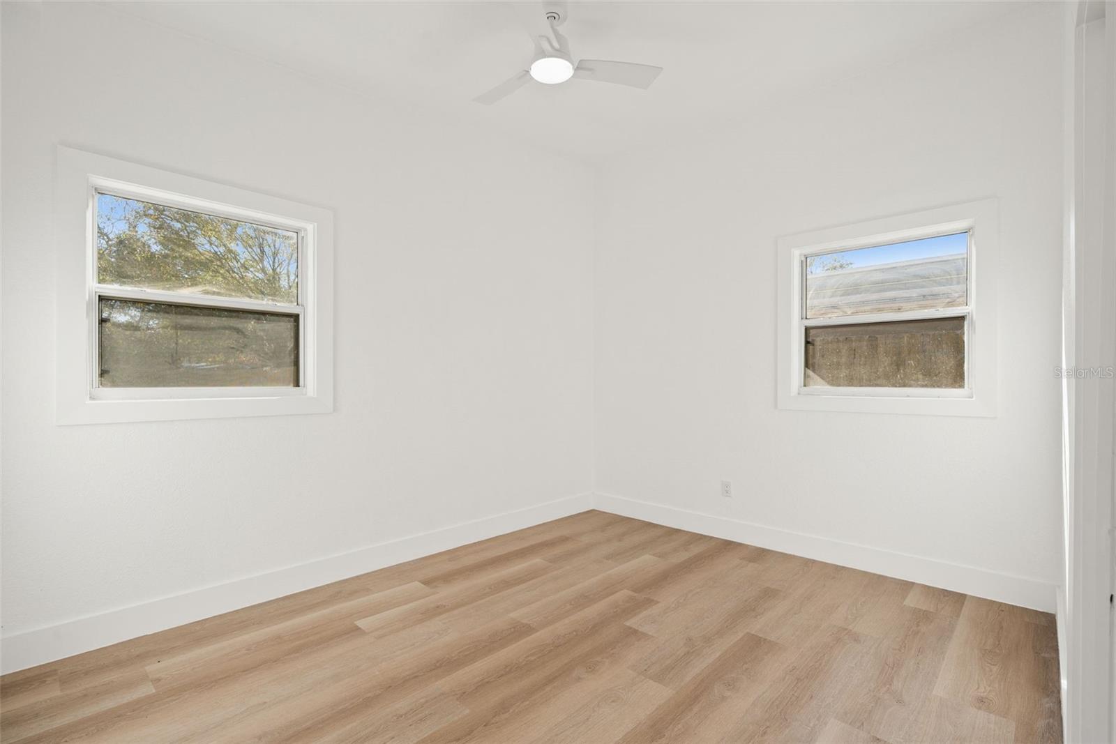 Image 21 of 34 For 4606 Paxton Avenue