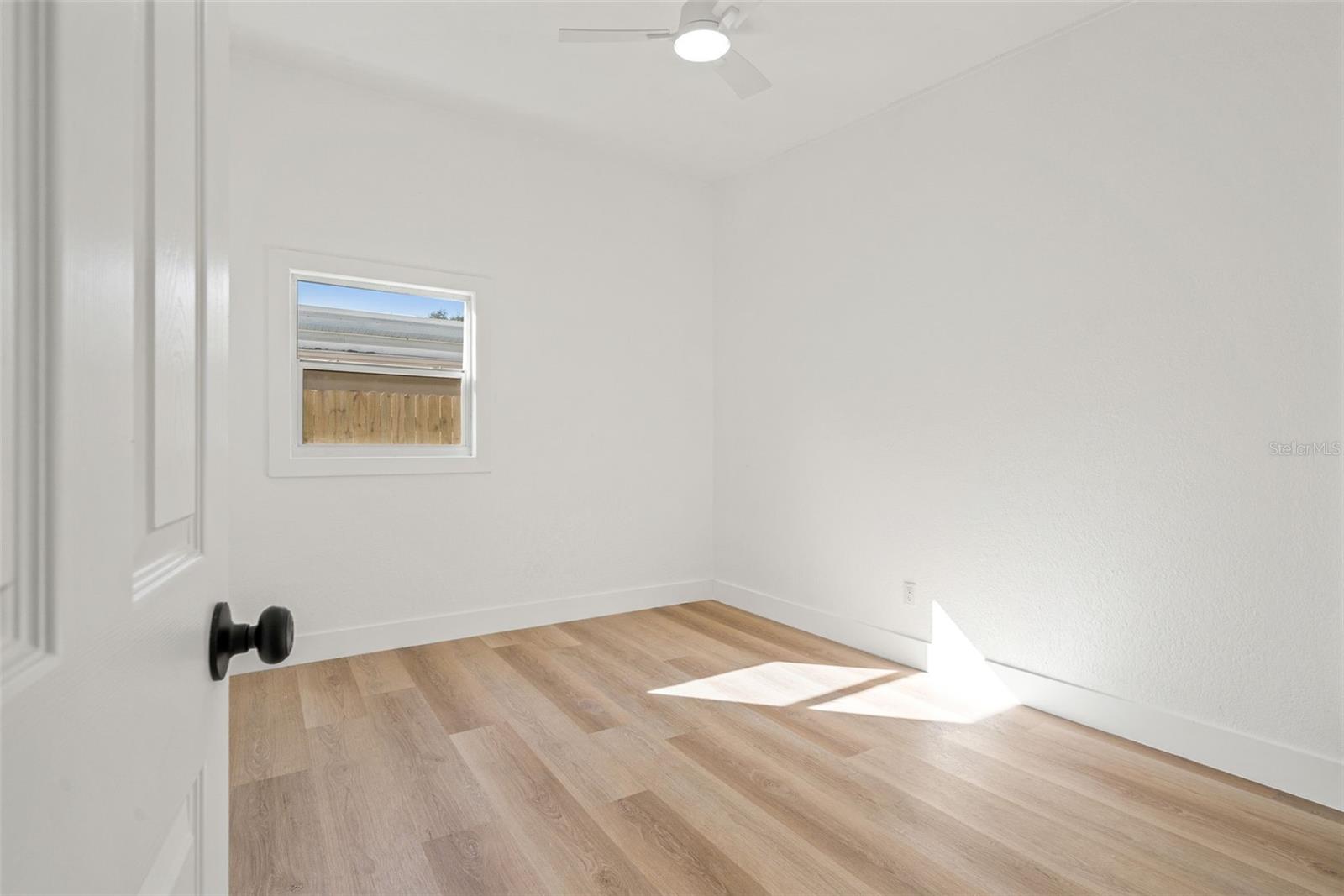 Image 23 of 34 For 4606 Paxton Avenue