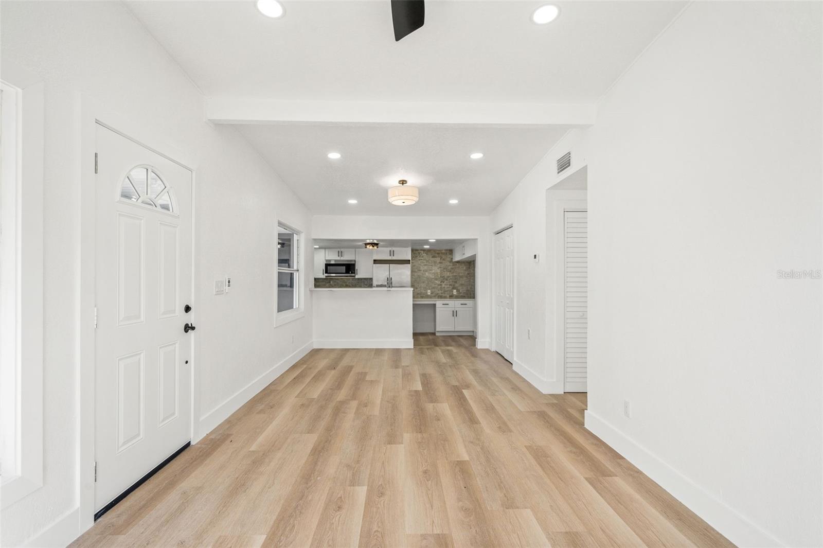 Image 4 of 34 For 4606 Paxton Avenue