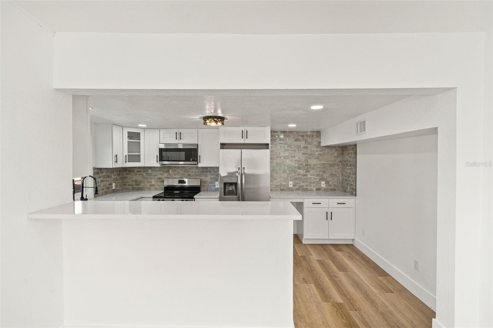 Image 6 of 34 For 4606 Paxton Avenue