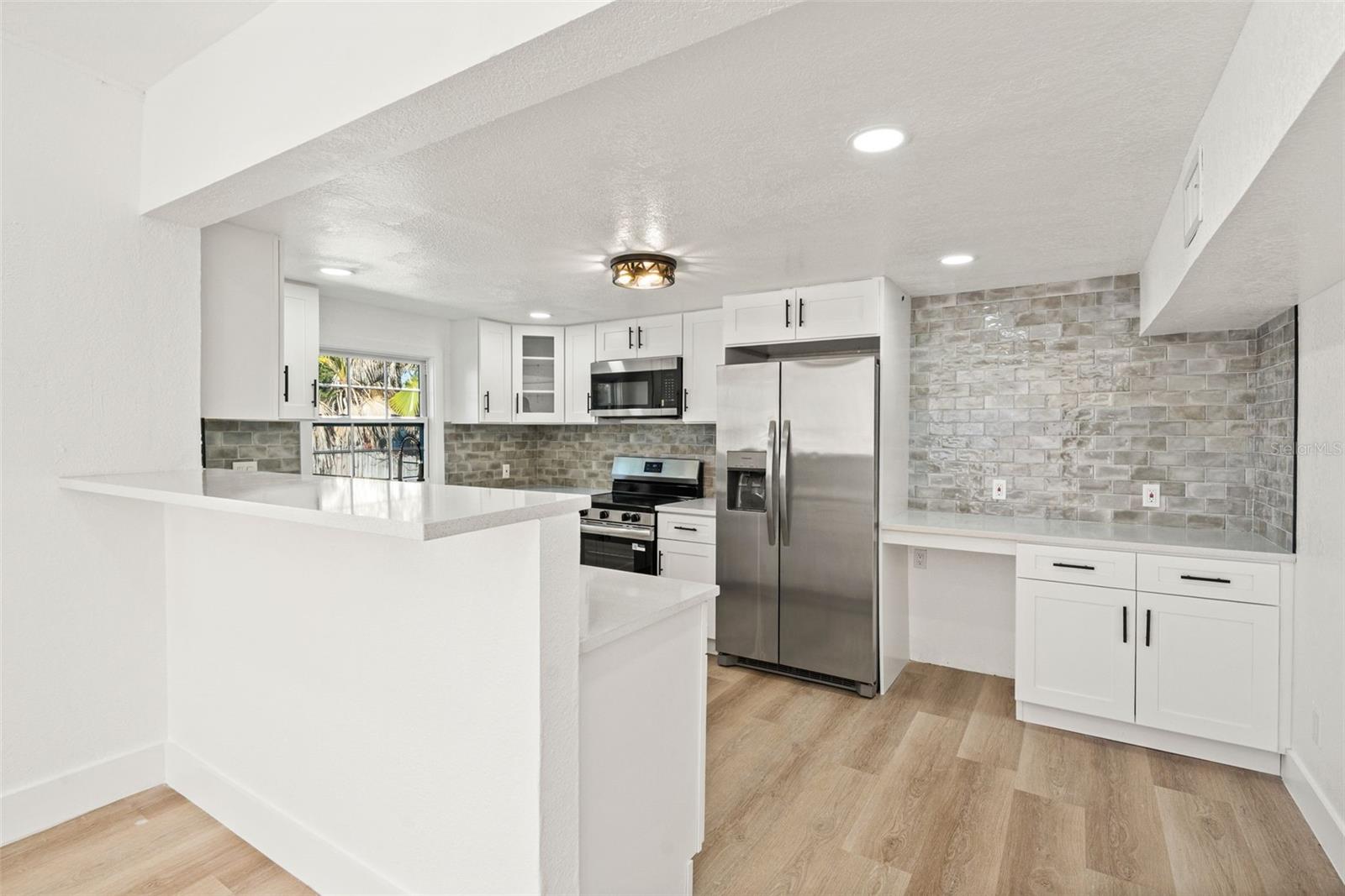 Image 7 of 34 For 4606 Paxton Avenue