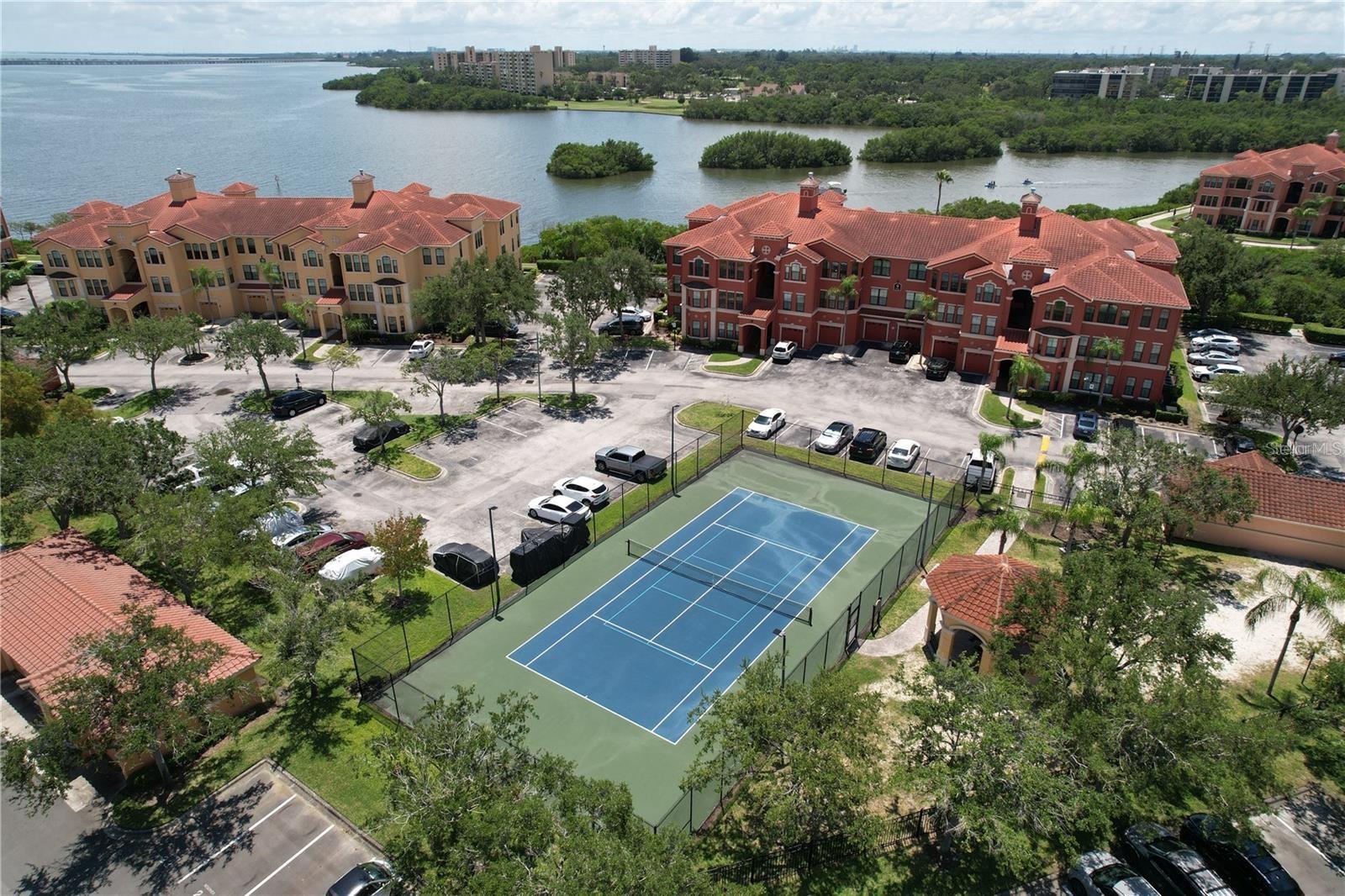 Image 26 of 29 For 2731 Via Capri  934